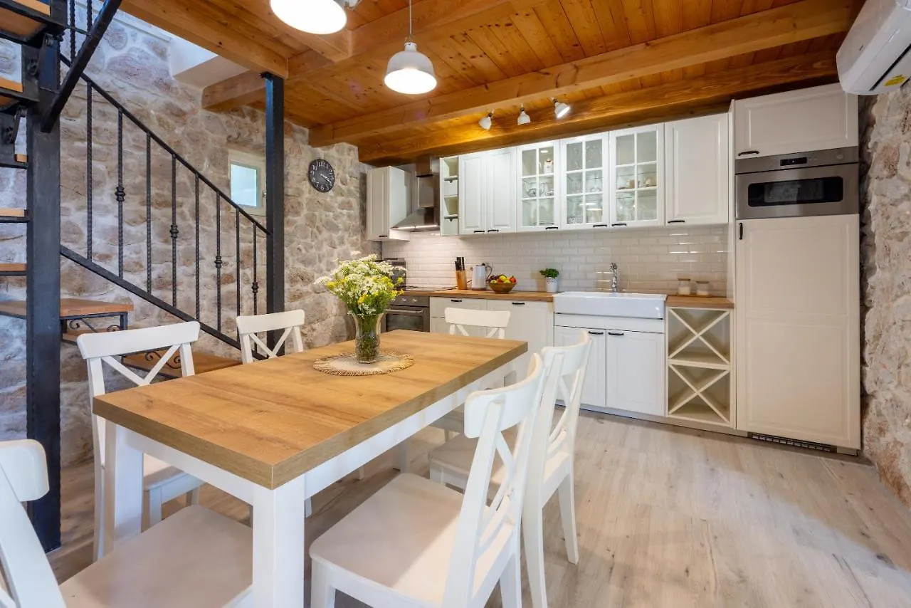 Stone Villa Mavric Grizane-Belgrad