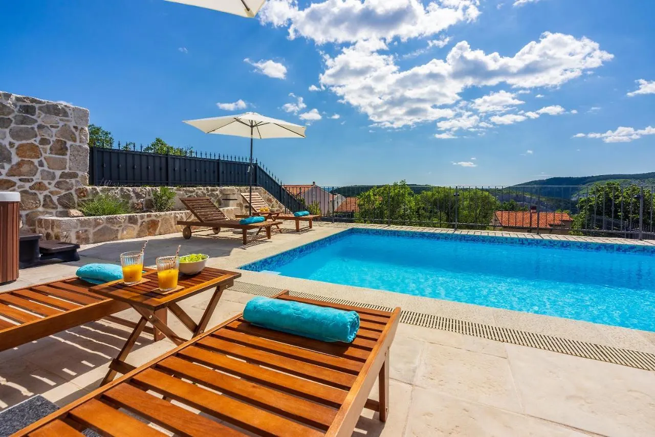 Stone Villa Mavric Grizane-Belgrad Croatia