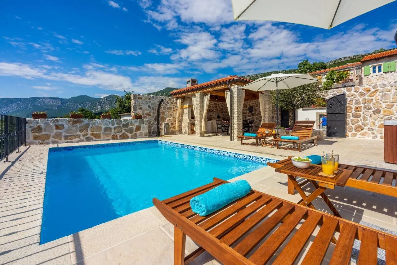 Stone Villa Mavric Grizane-Belgrad