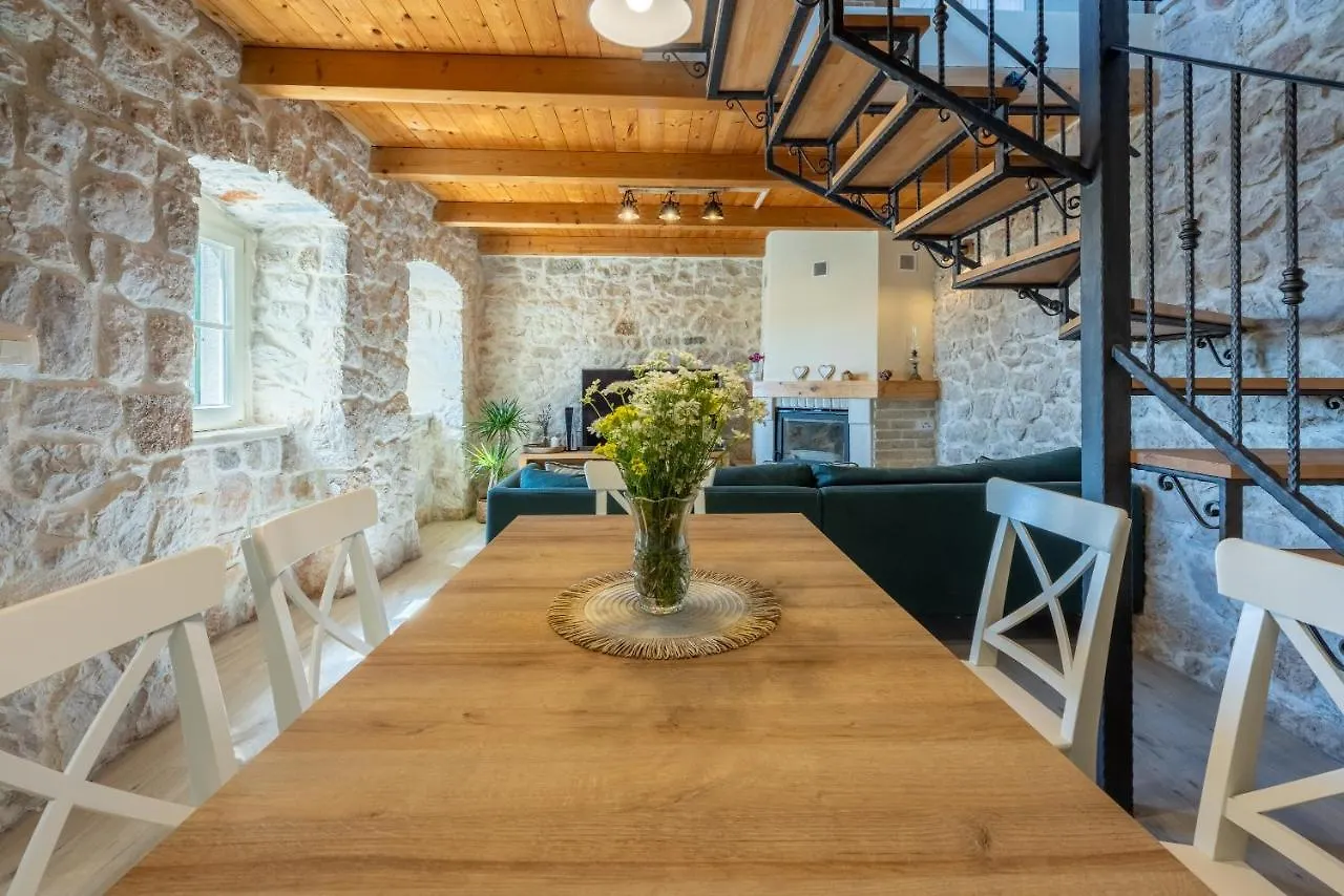 Stone Villa Mavric Grizane-Belgrad