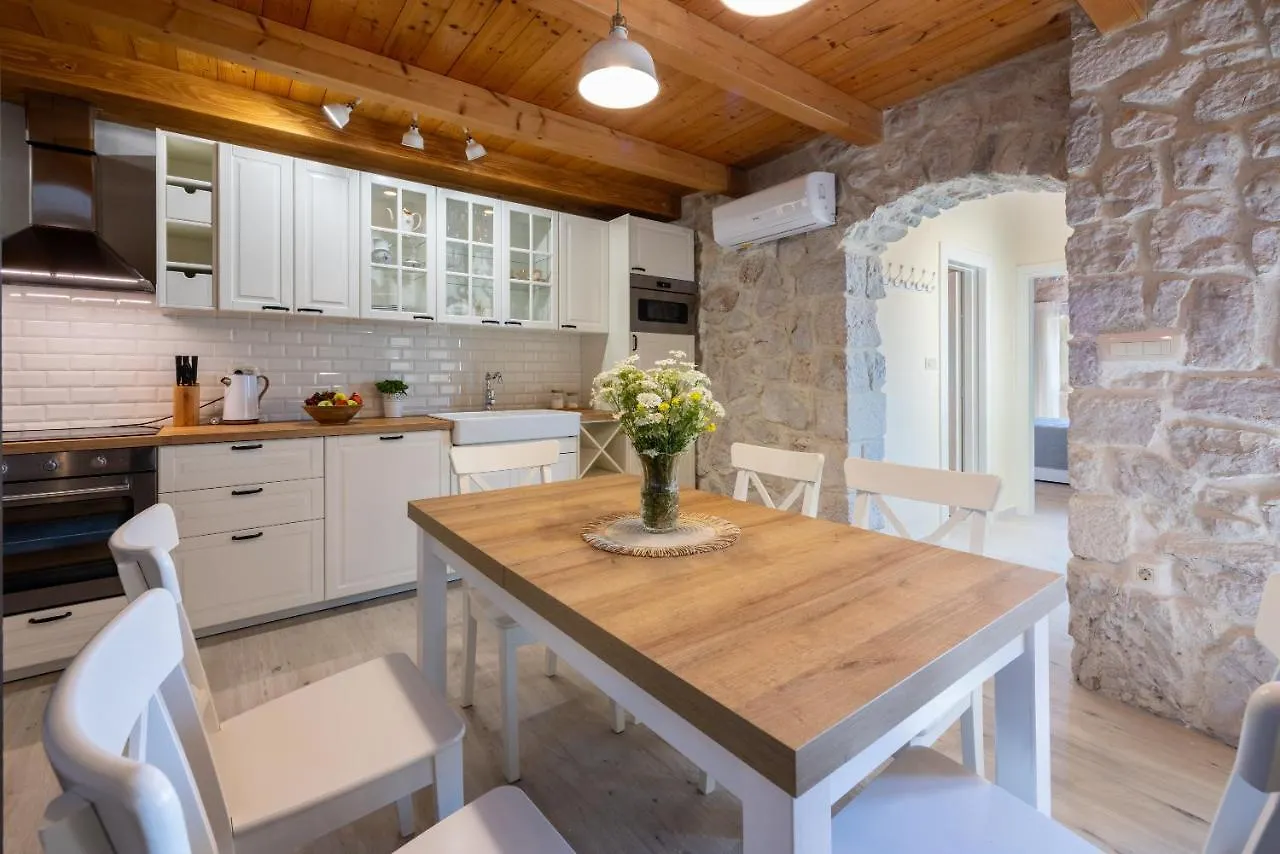 Stone Villa Mavric Grizane-Belgrad
